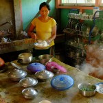 Nunsury, pani Chakma w kuchni